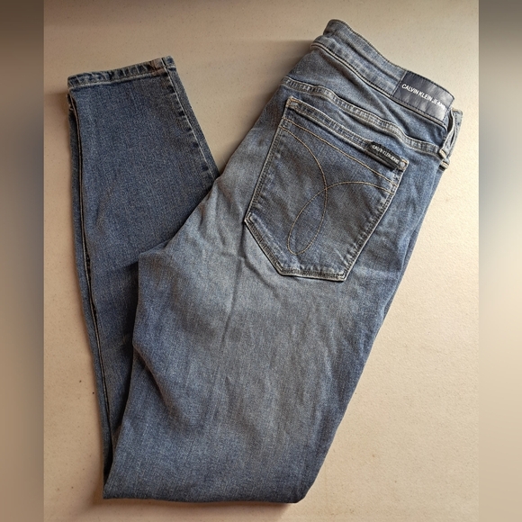 Calvin Klein Blue Jeans CKJ001 Super Skinny Size 8/28 - Picture 1 of 11